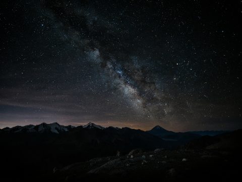 Vía Láctea sobre la cordillera de los Andes